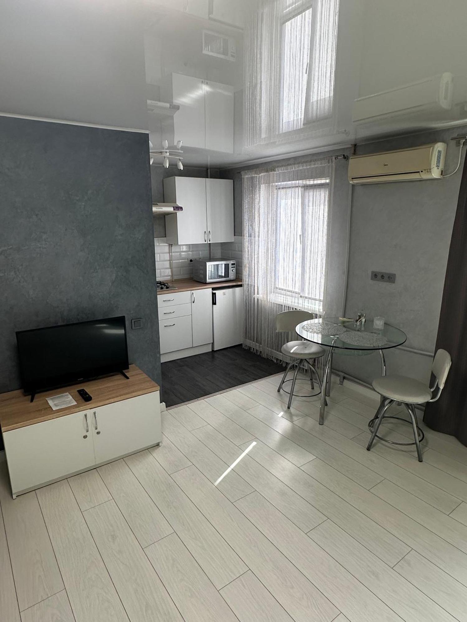 Apartcenter Люкс В Центре Гагарина Автовокзал クルィヴィーイ・リーフ エクステリア 写真